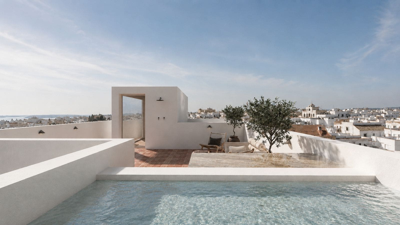 Rooftop and private pool, above the white rooftops